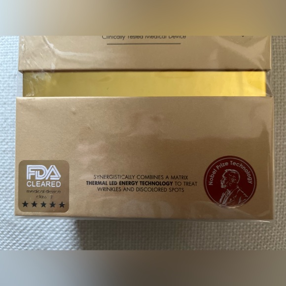 AVOLOGI ENEO ADVANCED Red Light Therapy Device - Picture 3 of 7